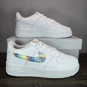 NEW Nike Air Force 1 LV8 GS Youth Kids Size 6.5 Rainbow Swoosh White FQ4948 100